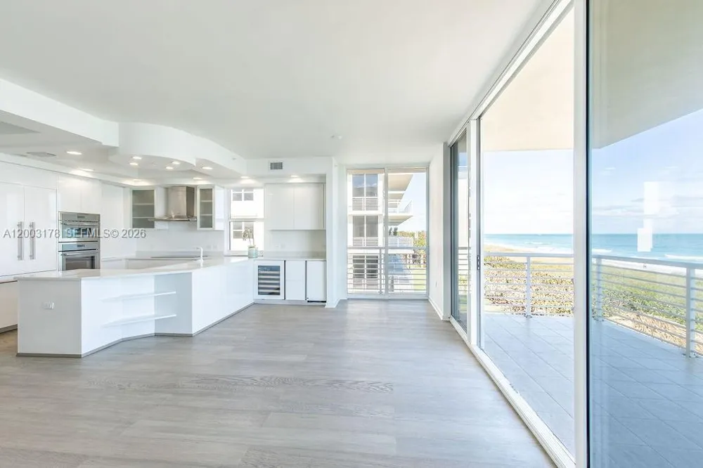 4802 Highway A1a #3D Hutchinson Island, FL 34949