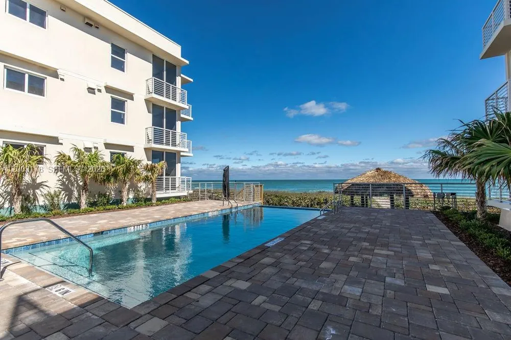 4802 Highway A1a #3D Hutchinson Island, FL 34949
