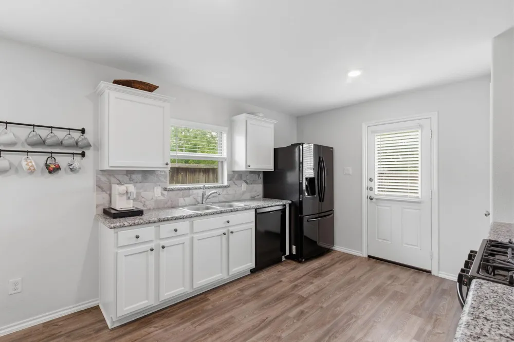 1307 Winding Willow Drive Pinehurst, TX 77362