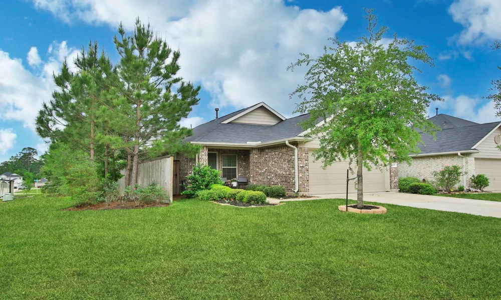 1307 Winding Willow Drive Pinehurst, TX 77362