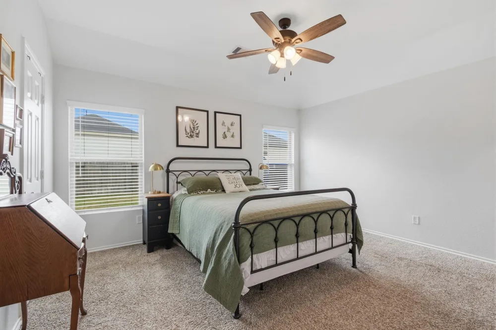 1307 Winding Willow Drive Pinehurst, TX 77362