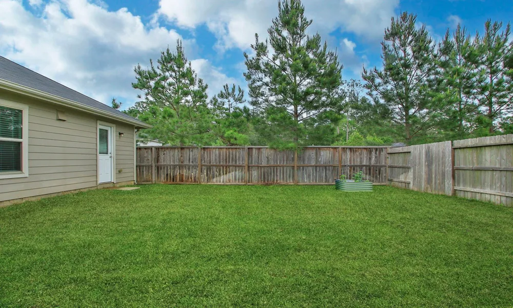 1307 Winding Willow Drive Pinehurst, TX 77362