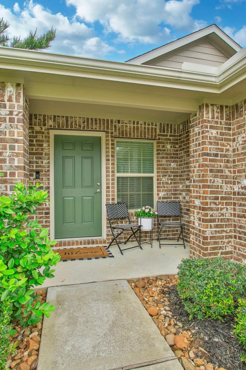1307 Winding Willow Drive Pinehurst, TX 77362