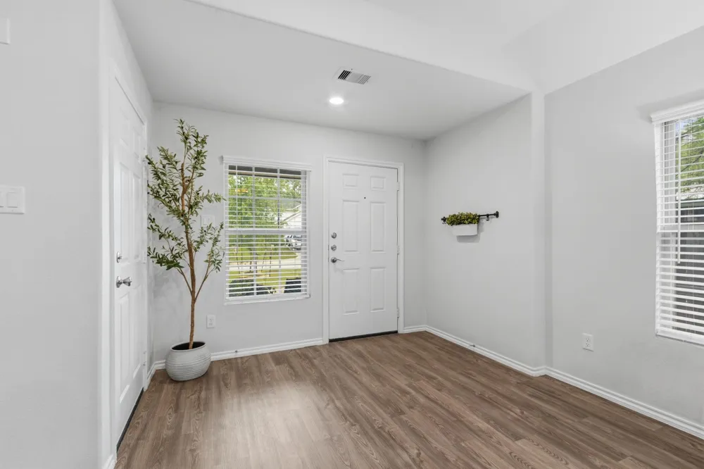 1307 Winding Willow Drive Pinehurst, TX 77362