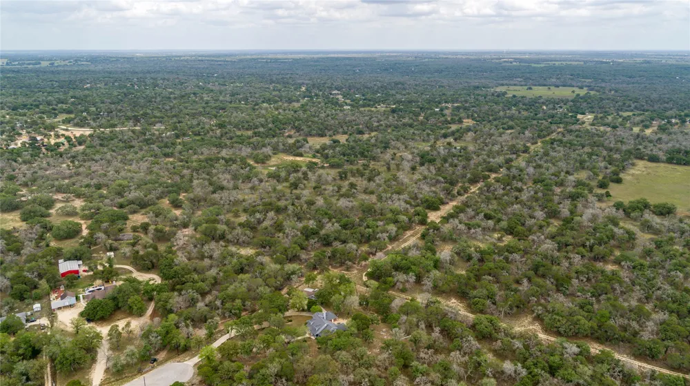 132 Roemer Lane W Floresville, TX 78114