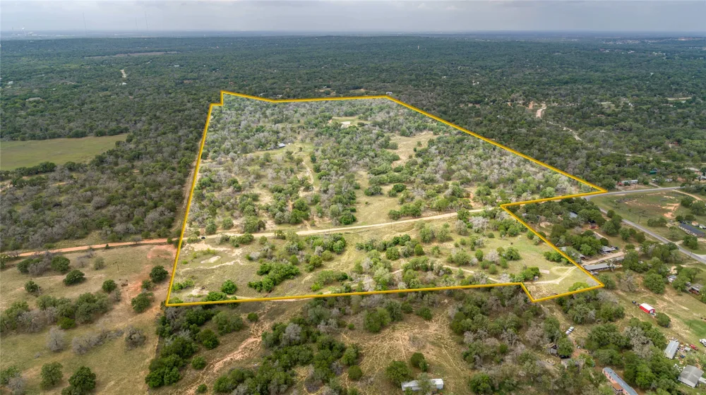 132 Roemer Lane W Floresville, TX 78114
