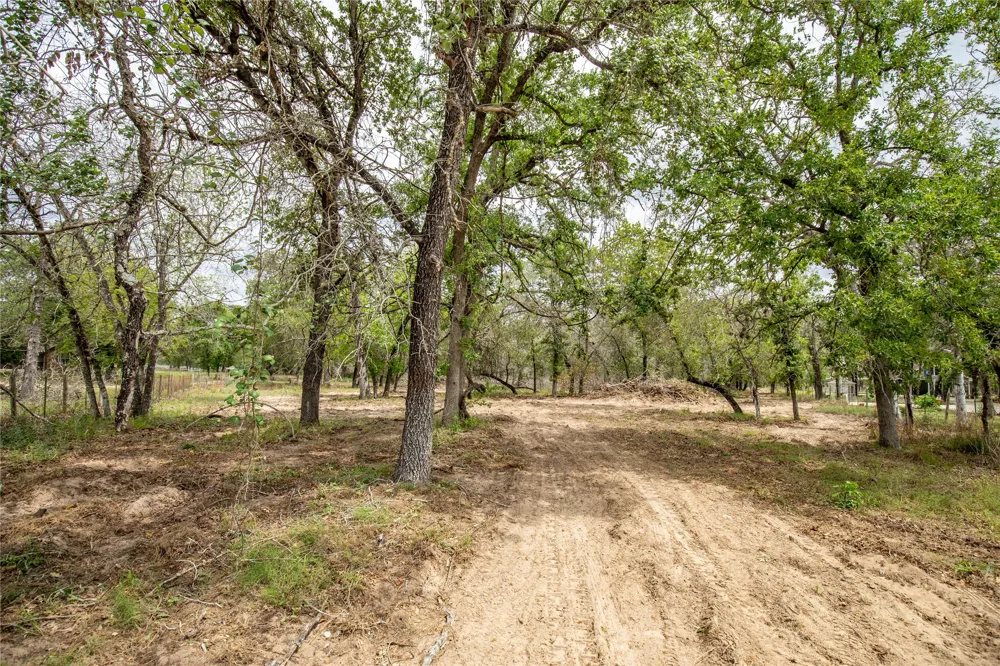 132 Roemer Lane W Floresville, TX 78114
