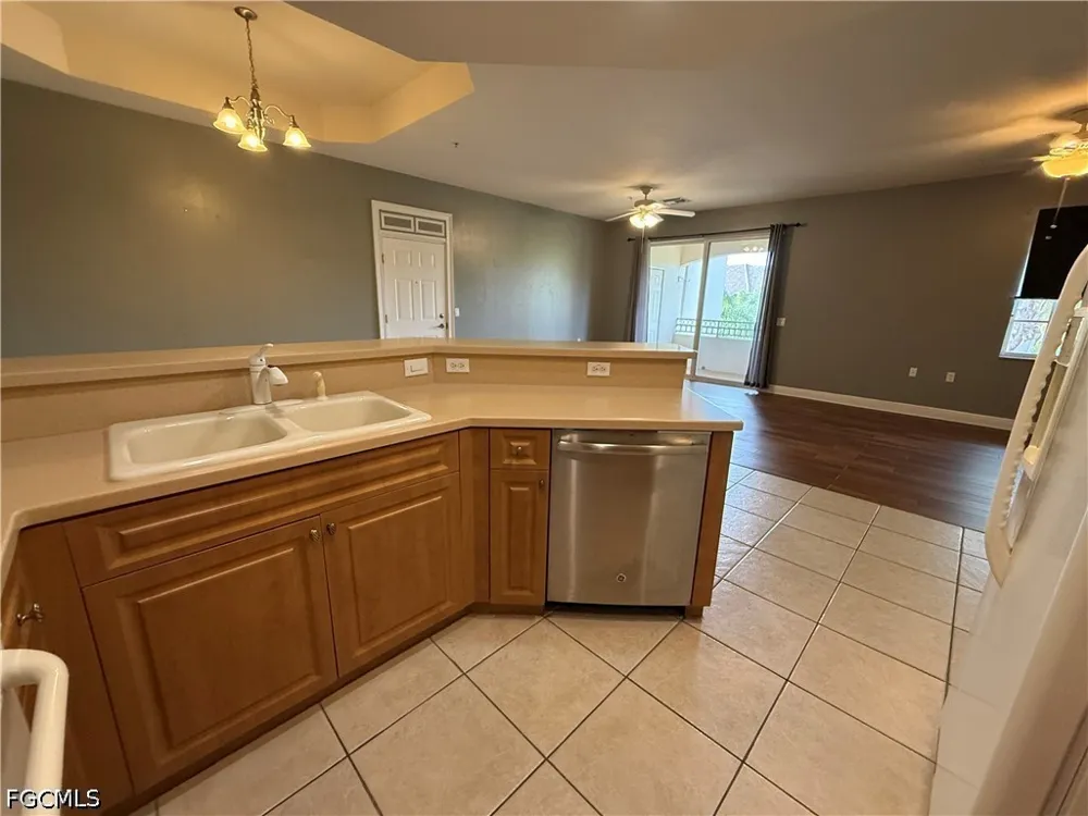 Pomodoro Circle #301 Cape Coral, FL 33909