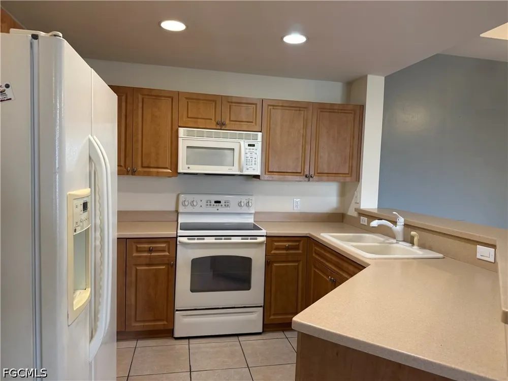 Pomodoro Circle #301 Cape Coral, FL 33909