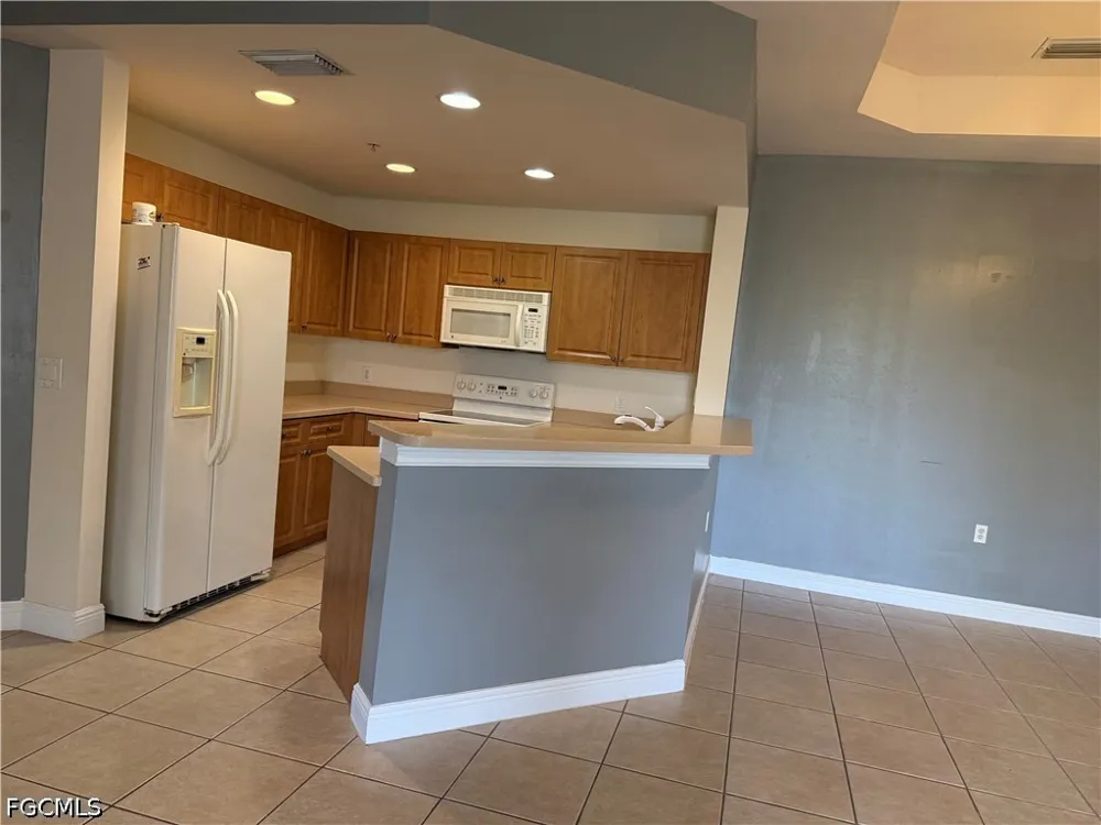 Pomodoro Circle #301 Cape Coral, FL 33909