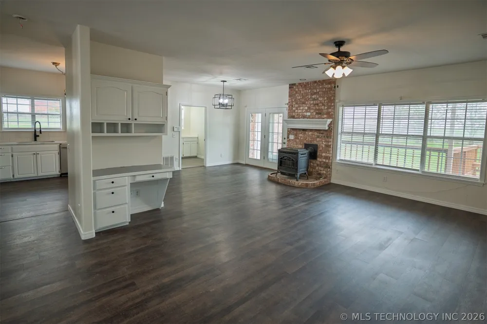 437703 E 340 ROAD Big Cabin, OK 74301