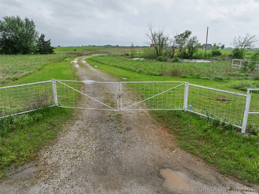 437703 E 340 ROAD Big Cabin, OK 74301