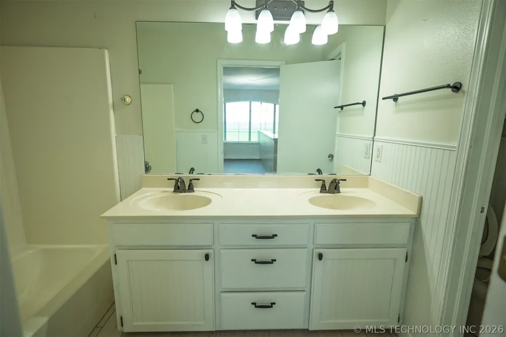437703 E 340 ROAD Big Cabin, OK 74301