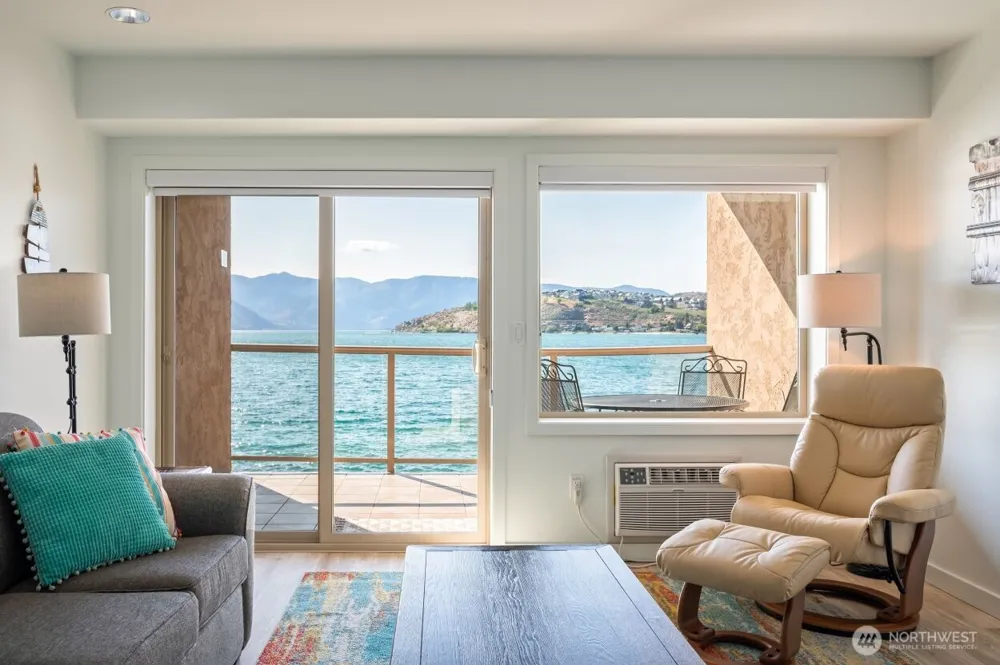 322 W Woodin Avenue #526 Chelan, WA 98816