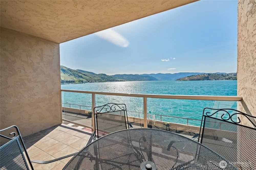 322 W Woodin Avenue #526 Chelan, WA 98816