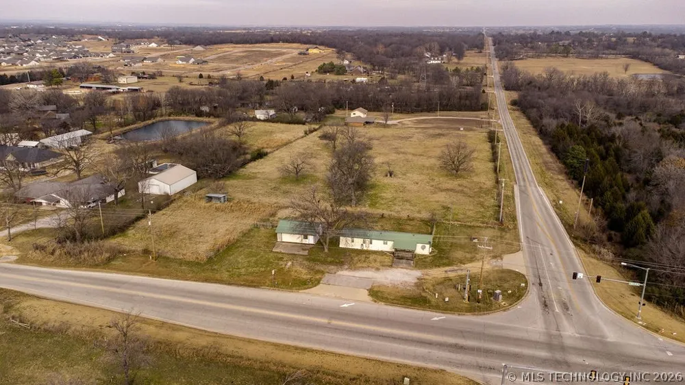 8021 E 86th Street Owasso, OK 74055