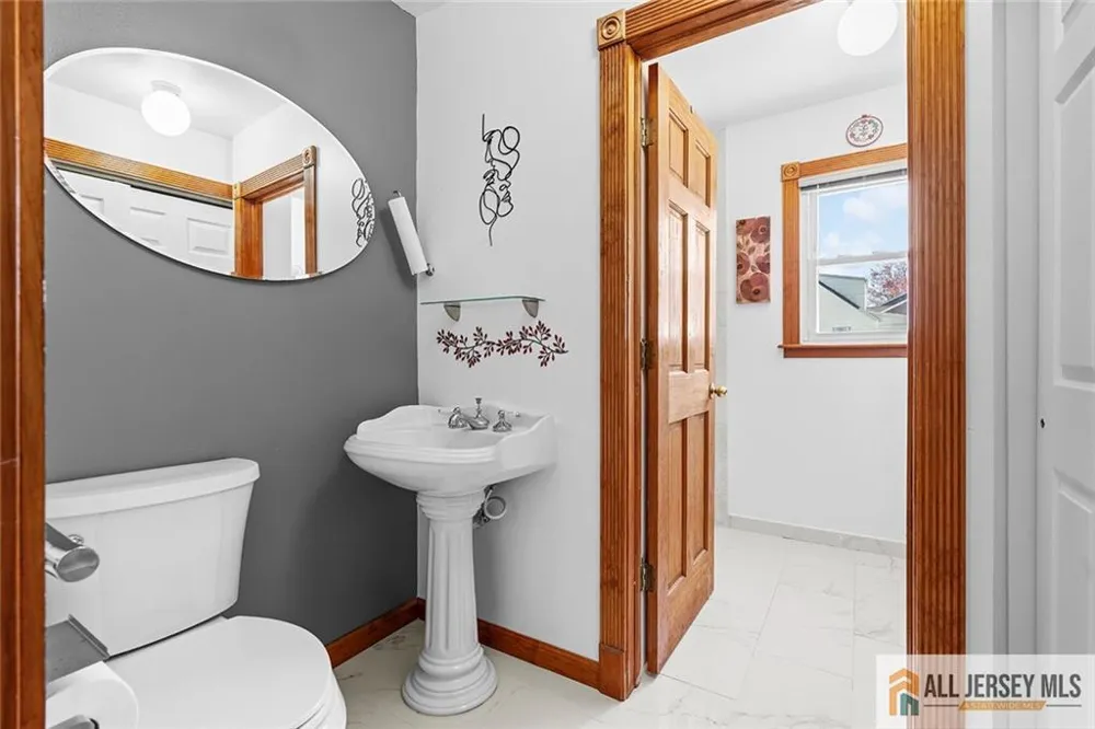 42 Lake Boulevard Matawan, NJ 07747