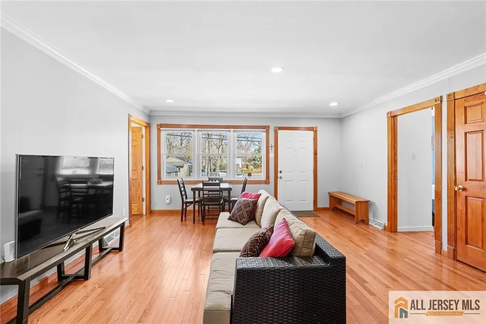 42 Lake Boulevard Matawan, NJ 07747