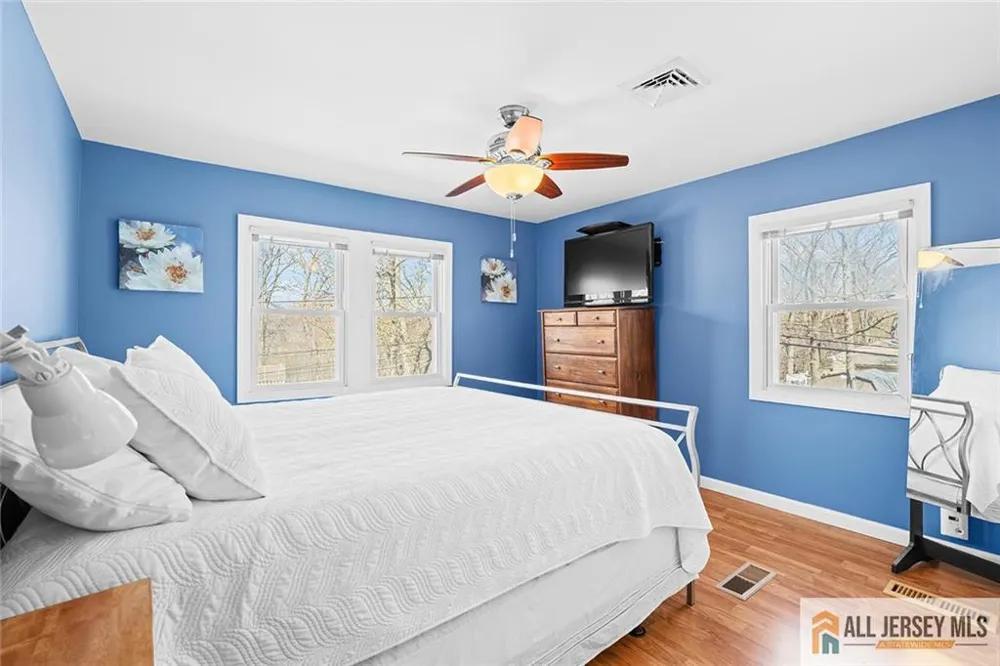 42 Lake Boulevard Matawan, NJ 07747