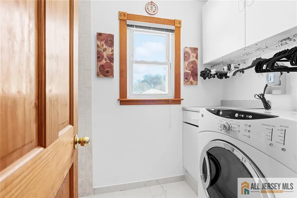 42 Lake Boulevard Matawan, NJ 07747