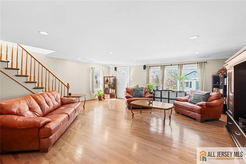42 Lake Boulevard Matawan, NJ 07747