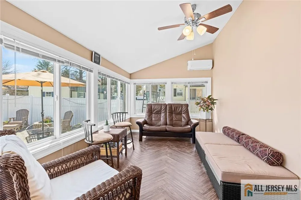 42 Lake Boulevard Matawan, NJ 07747