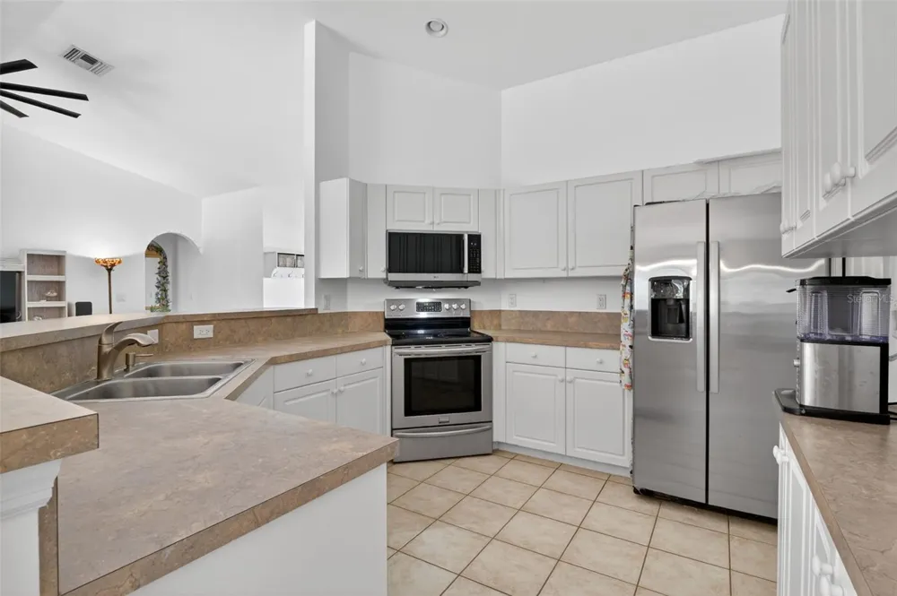 3809 AGUALINDA BOULEVARD Cape Coral, FL 33914