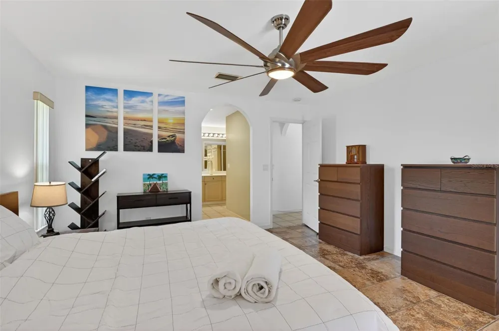 3809 AGUALINDA BOULEVARD Cape Coral, FL 33914