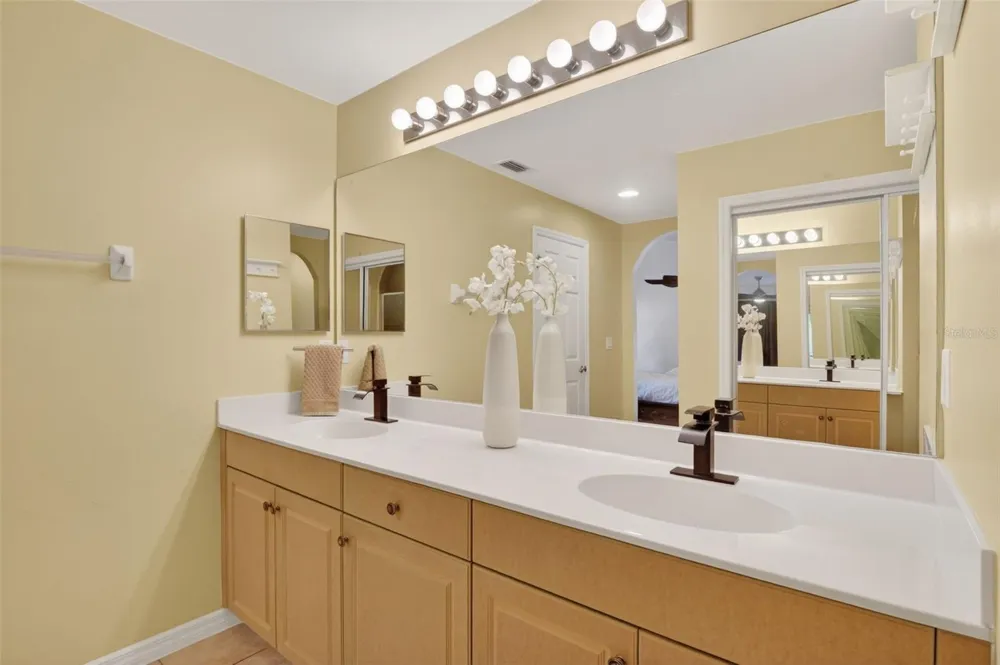 3809 AGUALINDA BOULEVARD Cape Coral, FL 33914