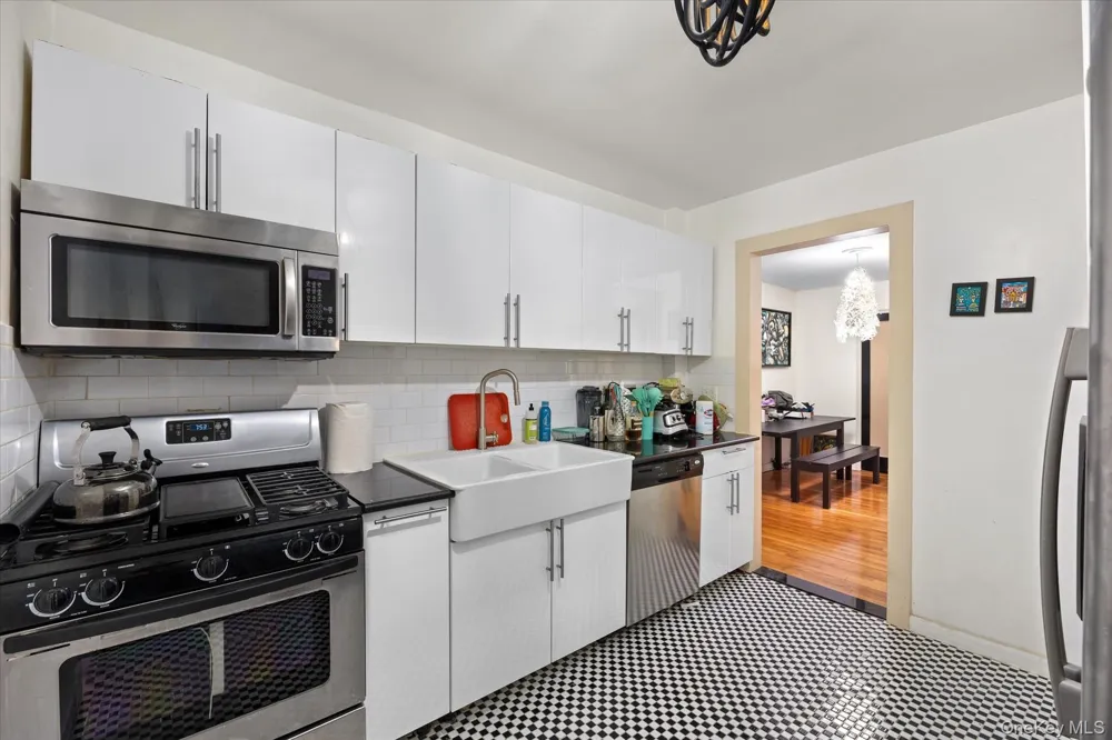 34-41 85th Street #1H Jackson Heights, NY 11372