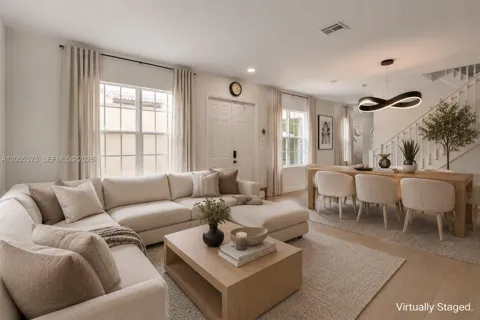 623 SW 146th Ter