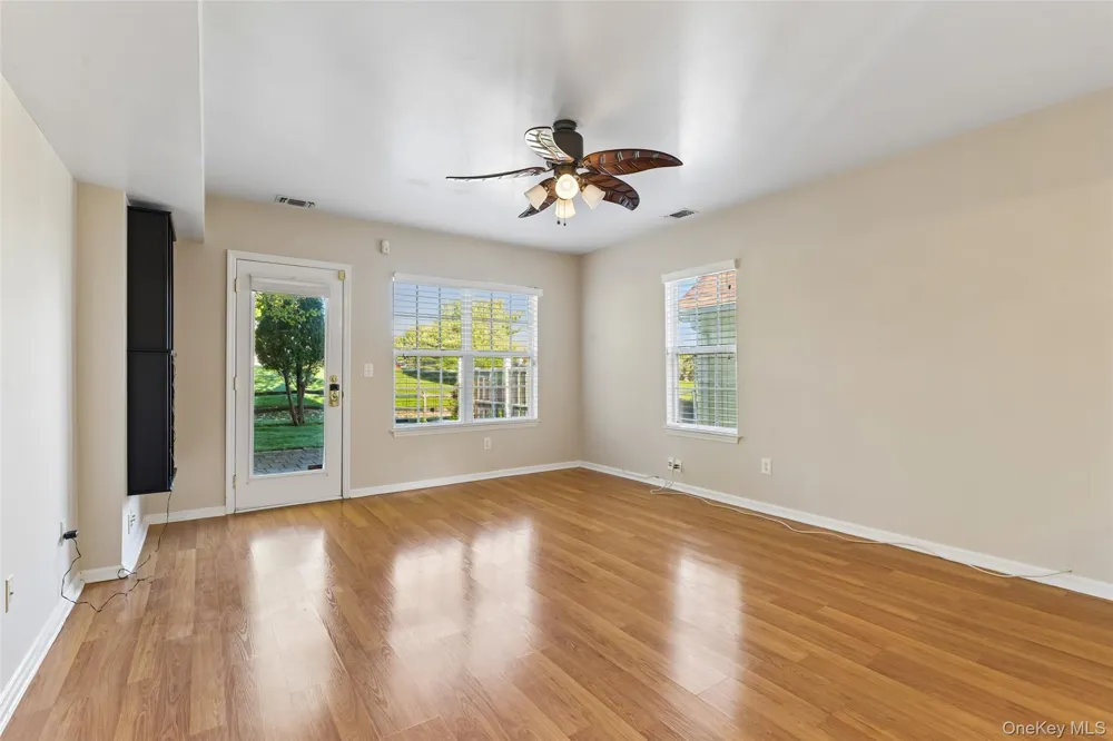 14 Julia Circle #14 Middle Island, NY 11953