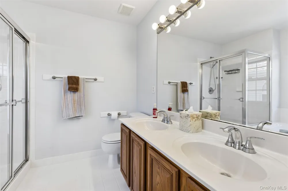 14 Julia Circle #14 Middle Island, NY 11953