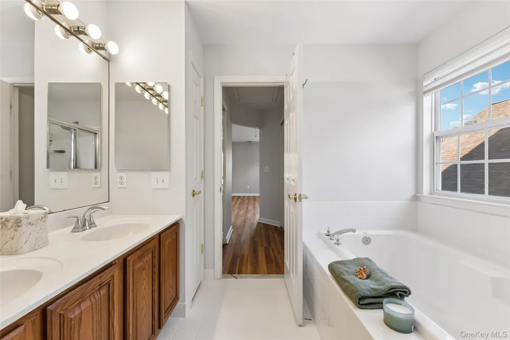 14 Julia Circle #14 Middle Island, NY 11953