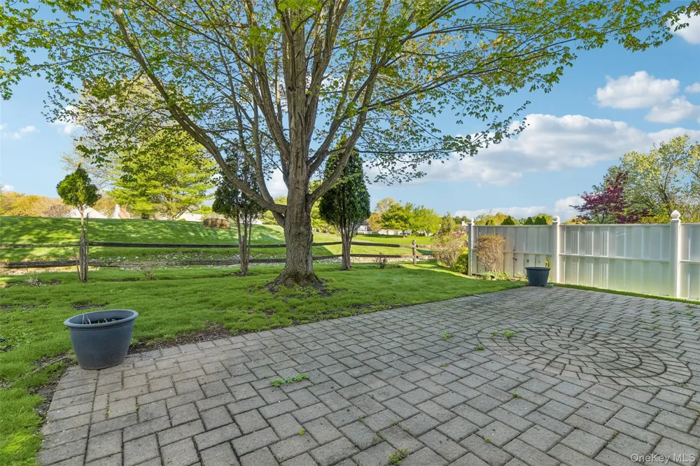 14 Julia Circle #14 Middle Island, NY 11953