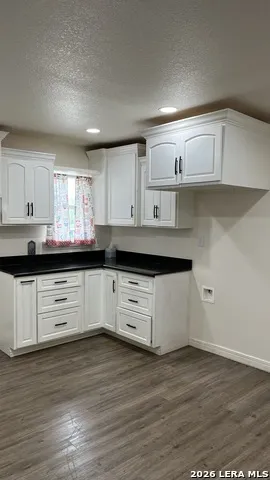 1305 1st Carrizo Springs, TX 78834