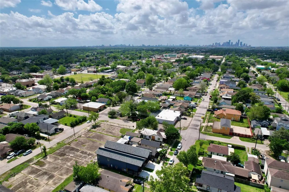 7912 Avenue E #A Houston, TX 77012