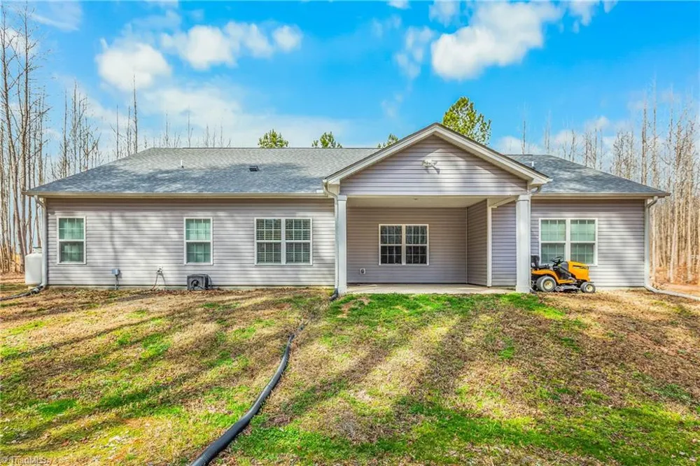 8395 White Oak Farm Road Cedar Grove, NC 27231