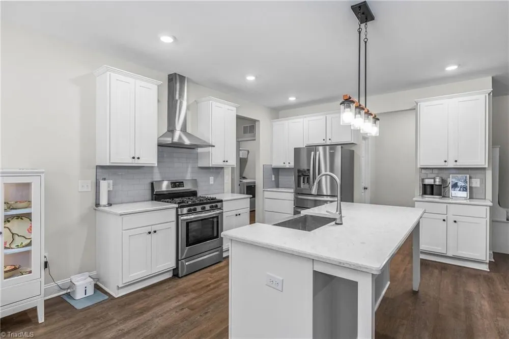 8395 White Oak Farm Road Cedar Grove, NC 27231