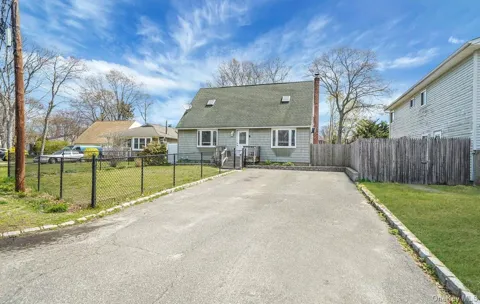 15 Maplewood Drive
