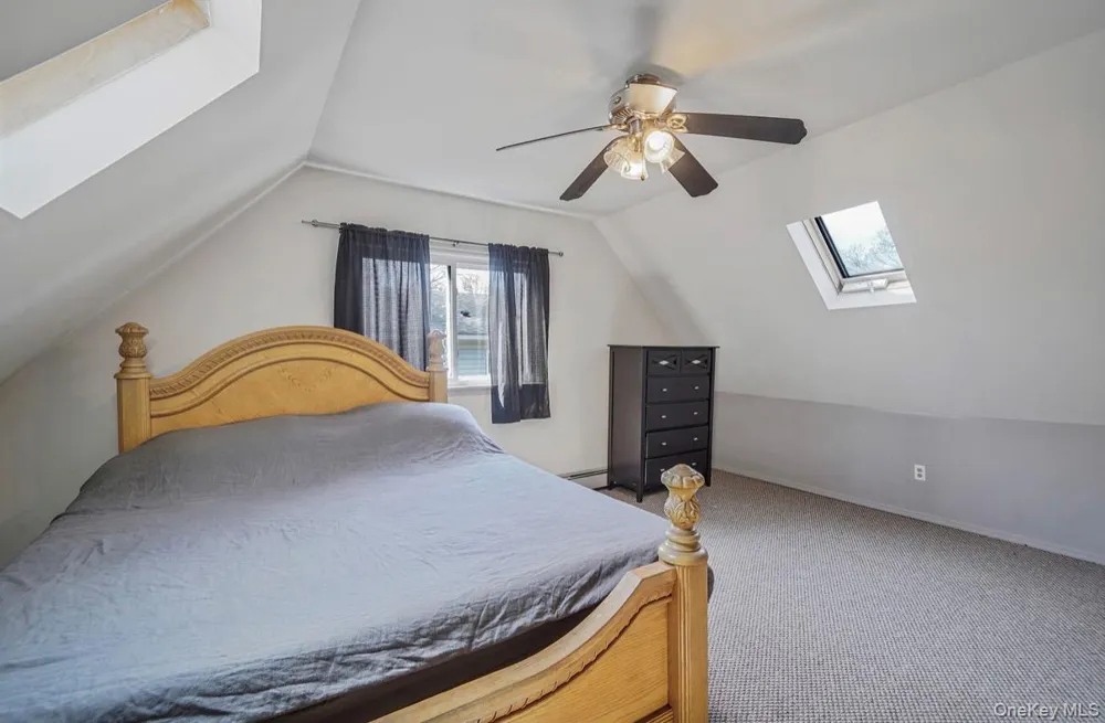 15 Maplewood Drive Shirley, NY 11967