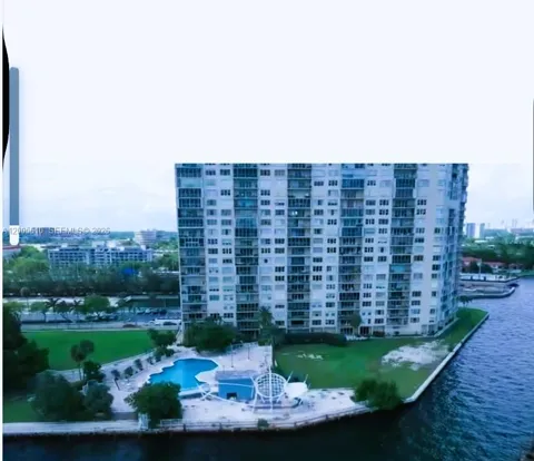 11111 biscayne blvd #1815