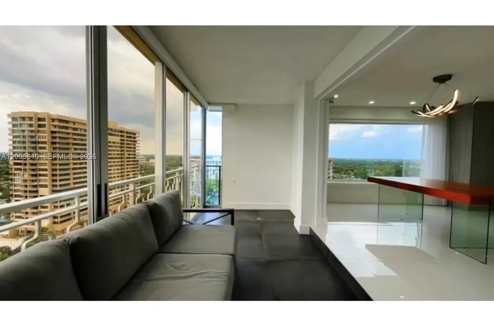 11111 biscayne blvd #1815 Miami, FL 33181
