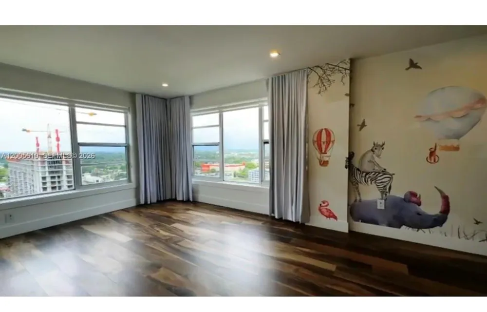 11111 biscayne blvd #1815 Miami, FL 33181