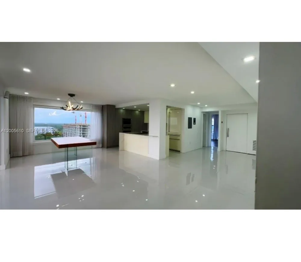 11111 biscayne blvd #1815 Miami, FL 33181