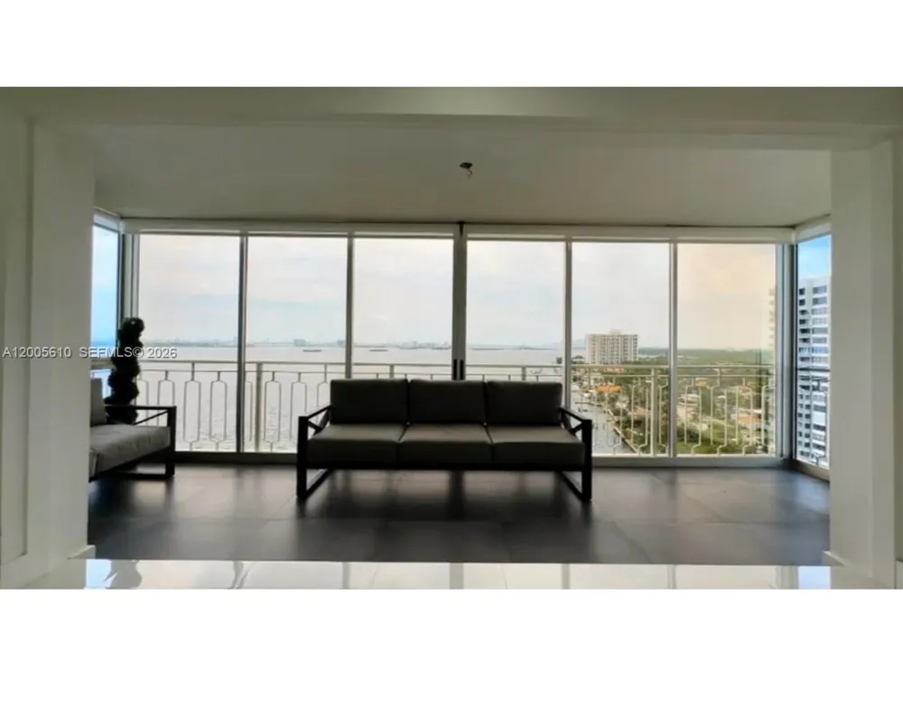 11111 biscayne blvd #1815 Miami, FL 33181