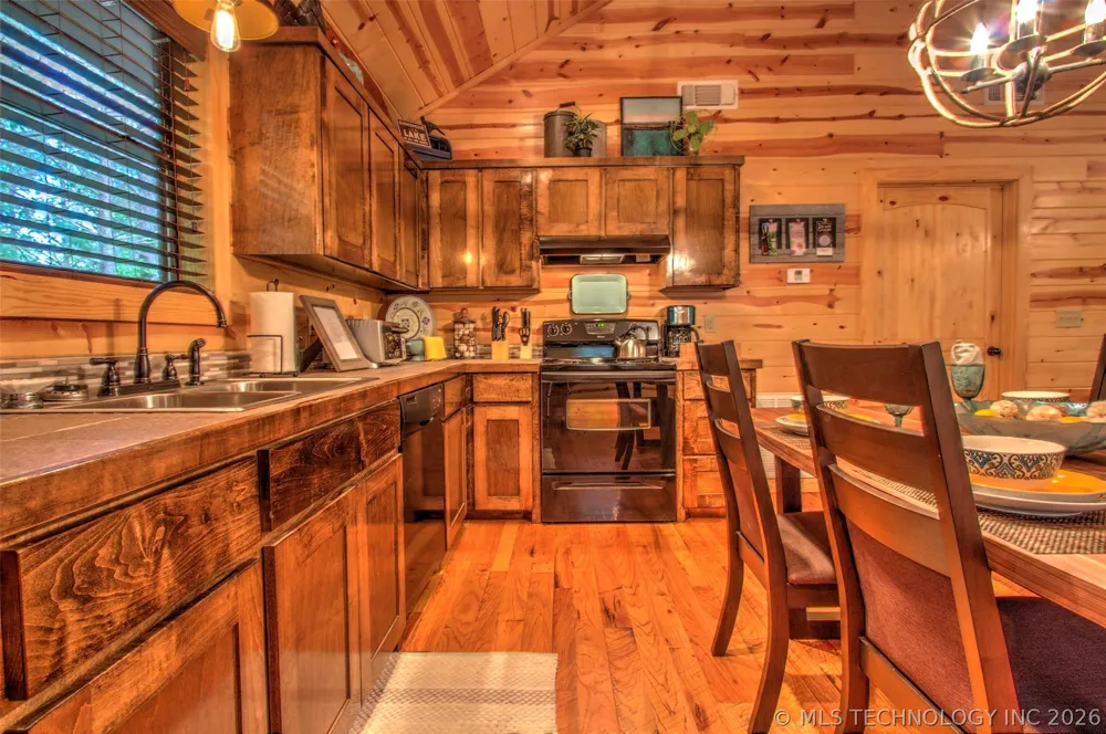 81 Bent Pine Trail Broken Bow, OK 74728