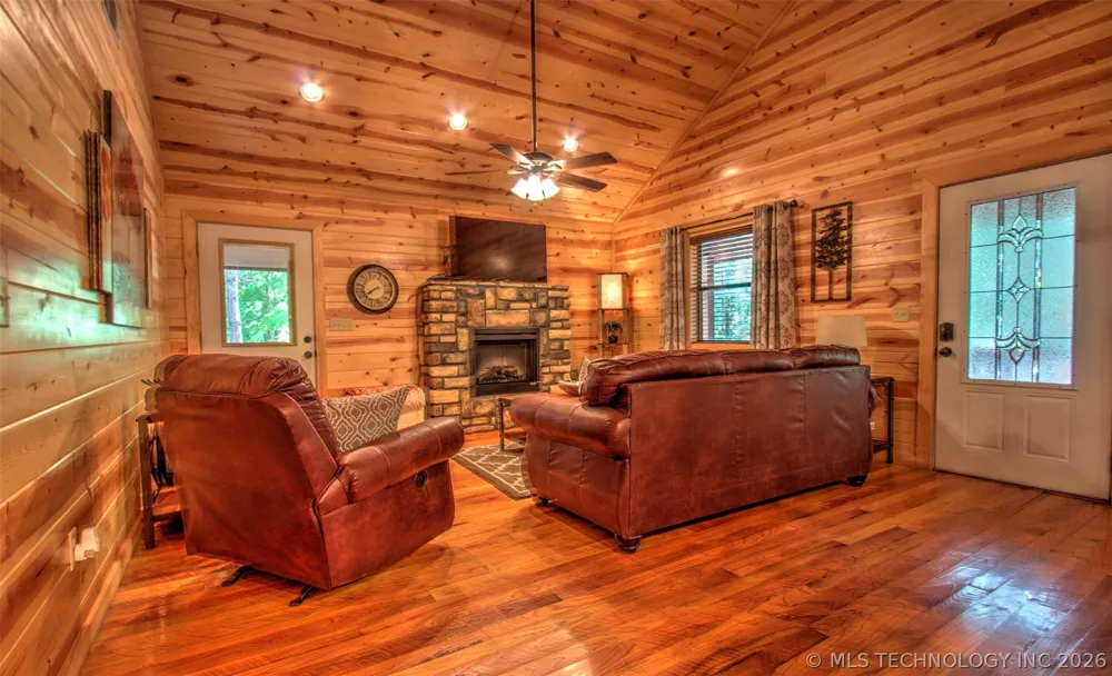 81 Bent Pine Trail Broken Bow, OK 74728