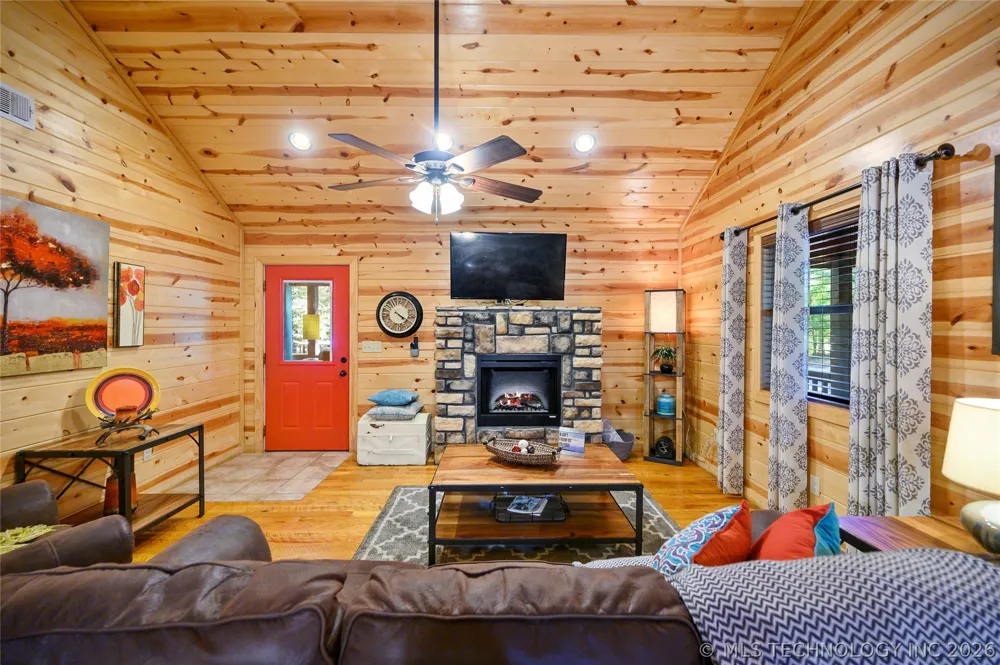 81 Bent Pine Trail Broken Bow, OK 74728