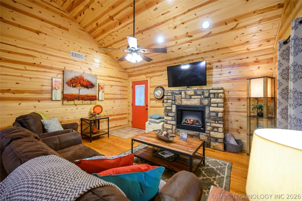 81 Bent Pine Trail Broken Bow, OK 74728